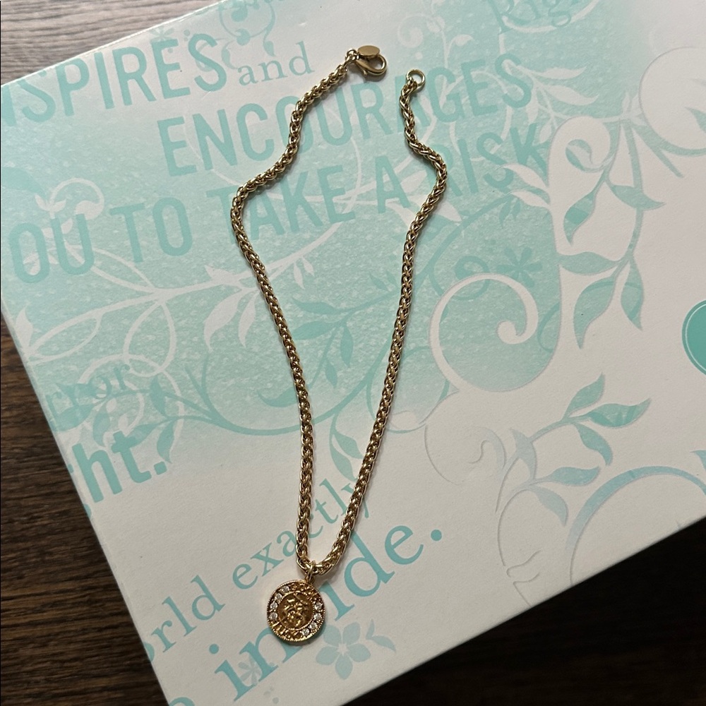 Gorgeous Good Luck Necklace. With Chinese script.